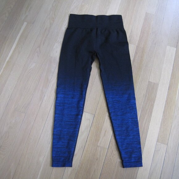 CodeFit Black and Blue Ombre Seamless 7/8 Length Legging L/XL - Picture 2 of 6